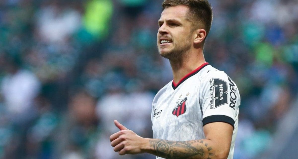 Botafogo's Zagueiro Mira: Where to Find Real-Time Updates